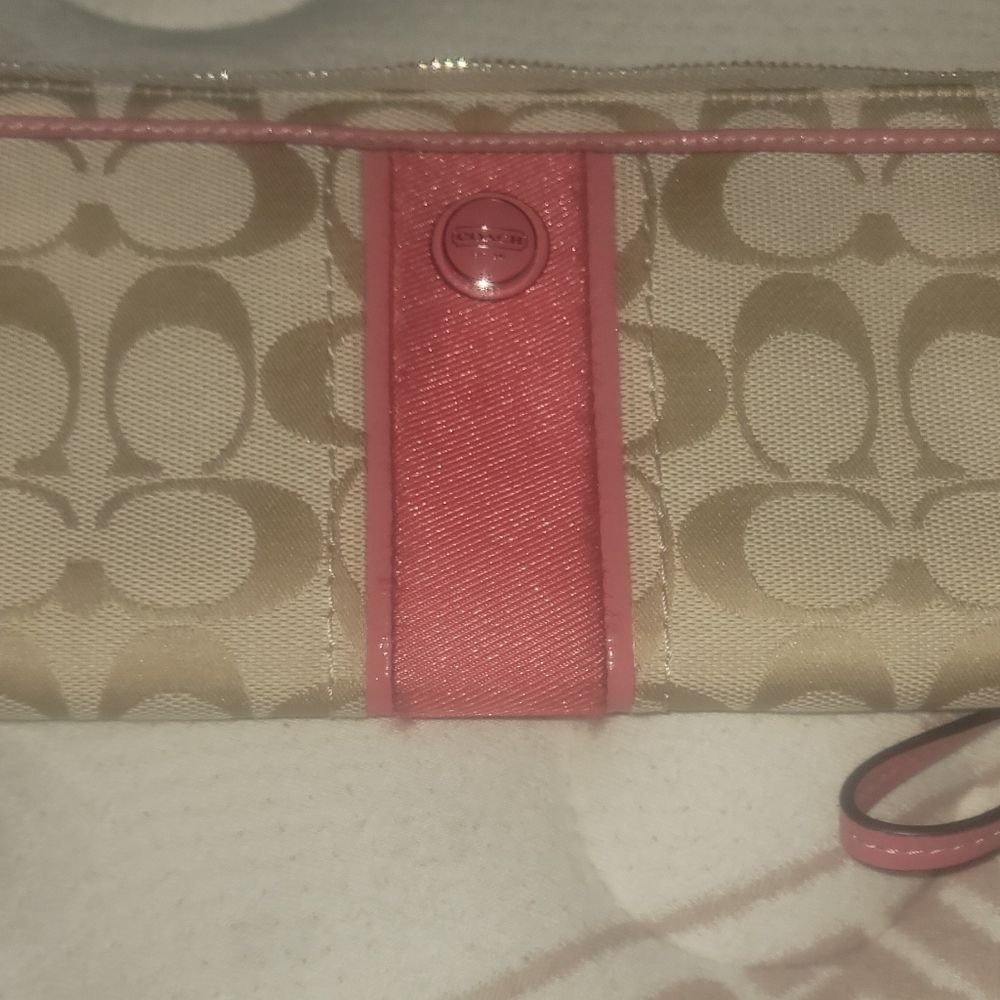 Coach Signature Logo Peyton Pink & Beige Logo Wristlet/Wallet